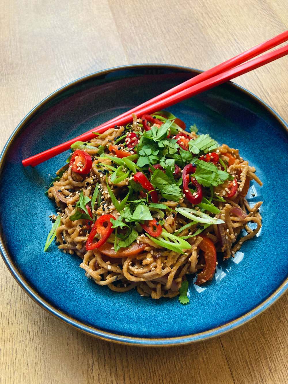 Easy Spicy Chilli Peanut Noodles